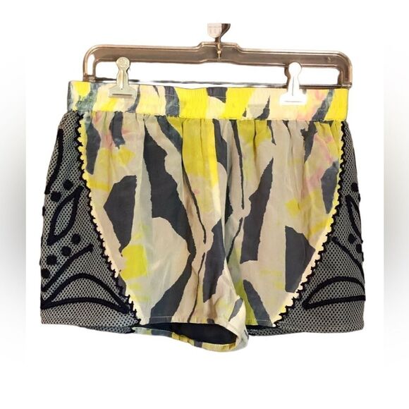 NWT! Anthropologie Chloe Oliver patterned shorts. - Picture 1 of 10